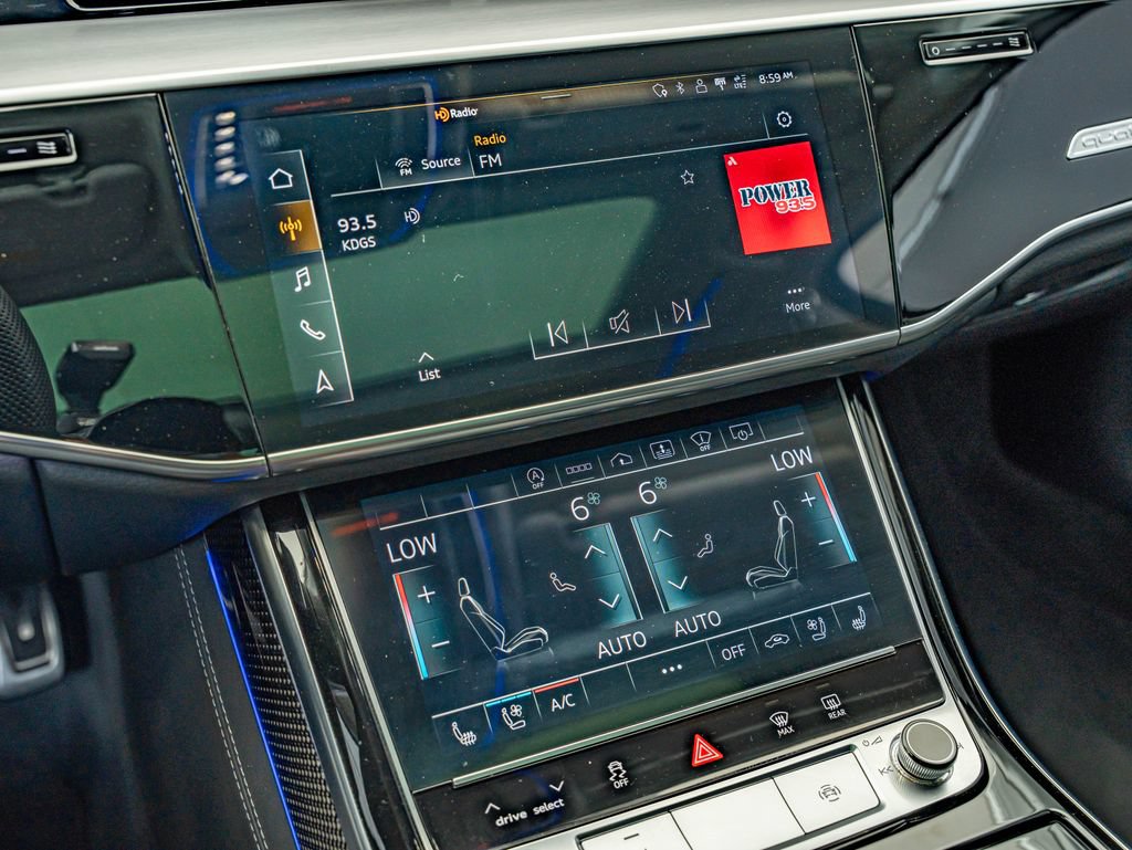 Used 2022 Audi S8 AWD/4WD image 28
