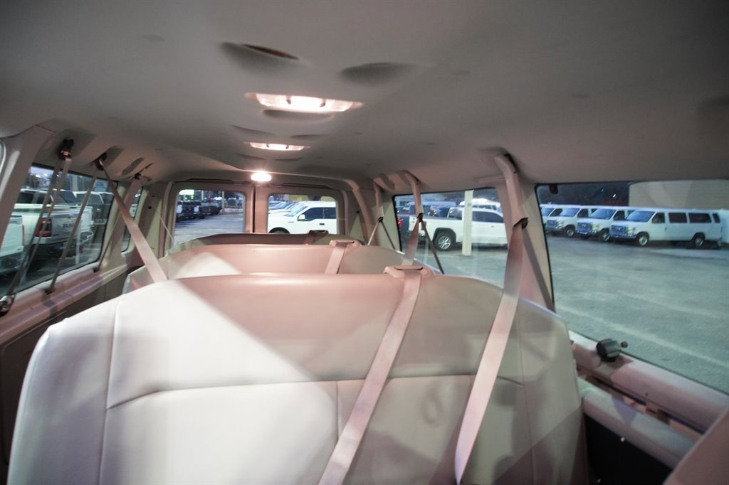 Used 2014 Ford E-350 and Econoline 350 XL w/ Interior Upgrade Package RWD image 5