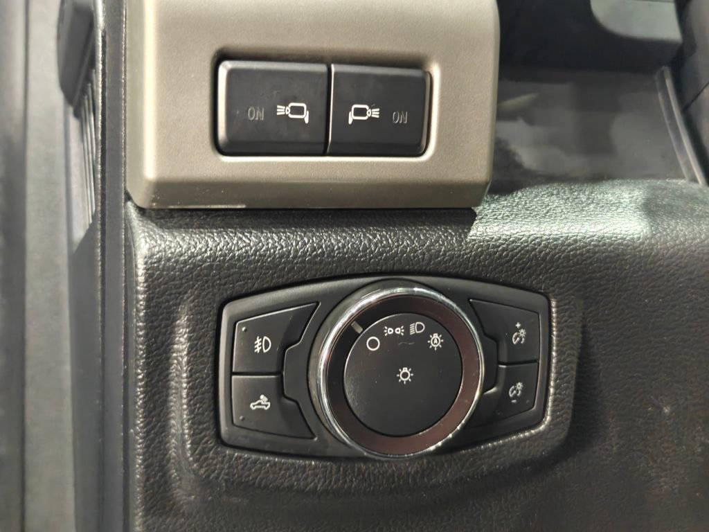 Used 2019 Ford F150 Lariat image 52