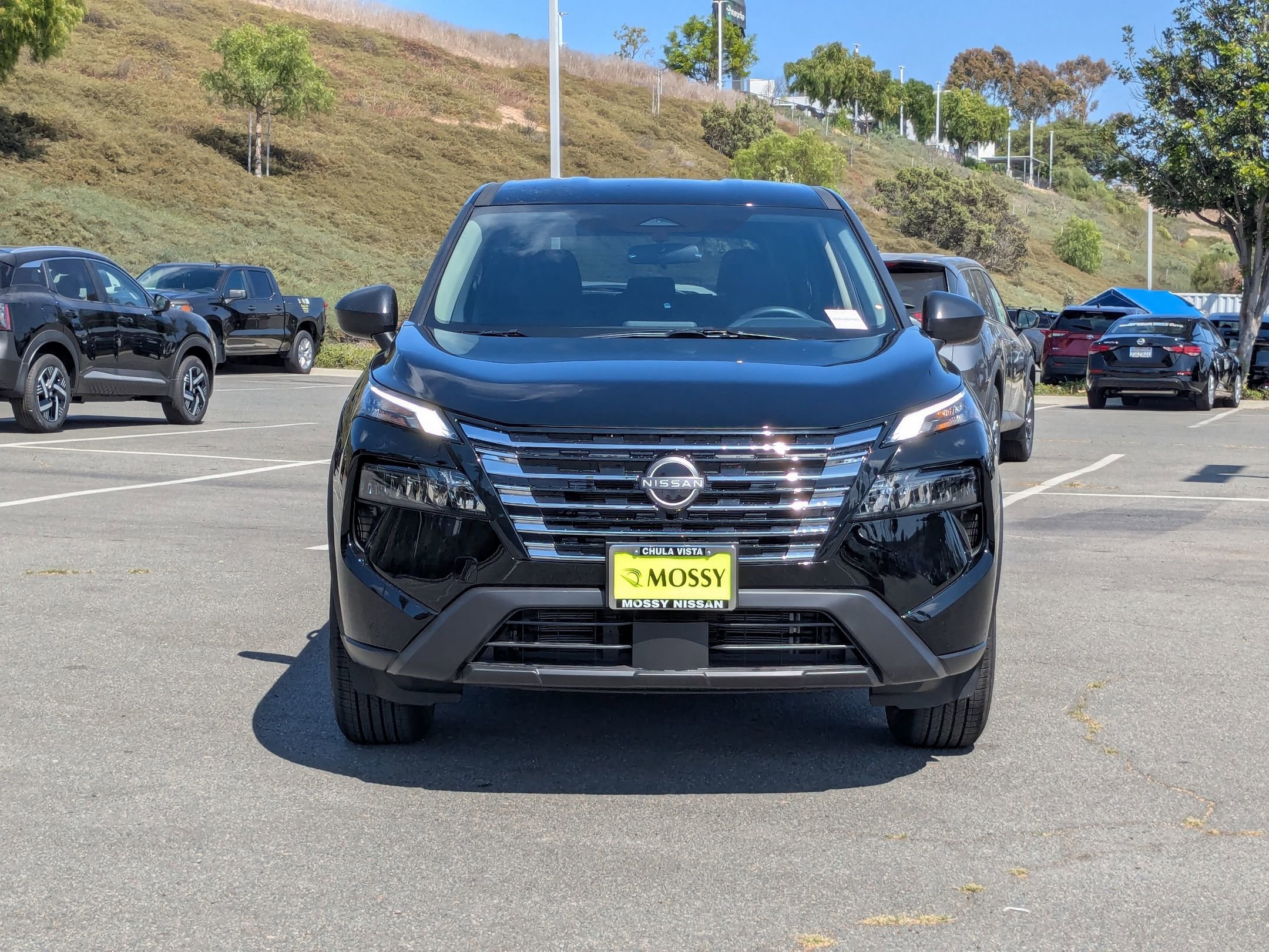 New 2026 Nissan Rogue S image 3