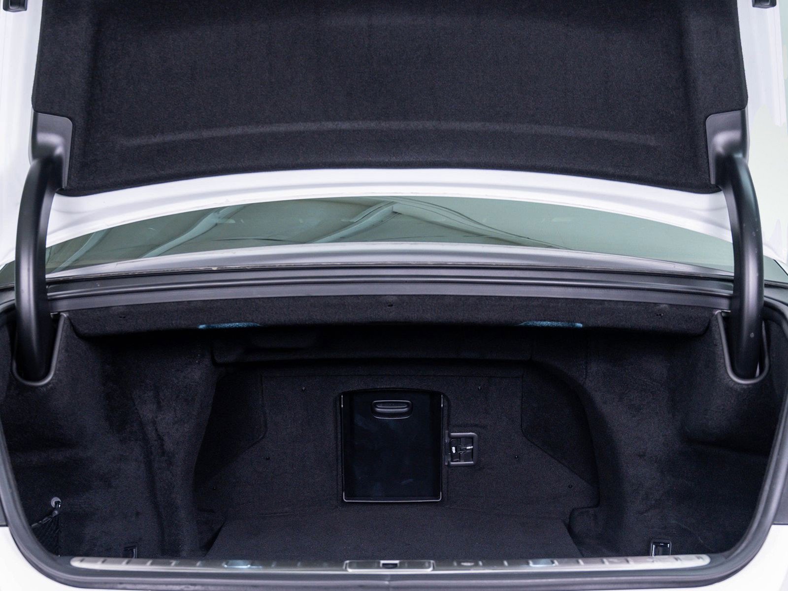 Used 2024 Genesis G90 3.5T image 8