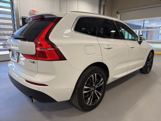 Used 2020 Volvo XC60 T6 Momentum w/ Protection Package image 7