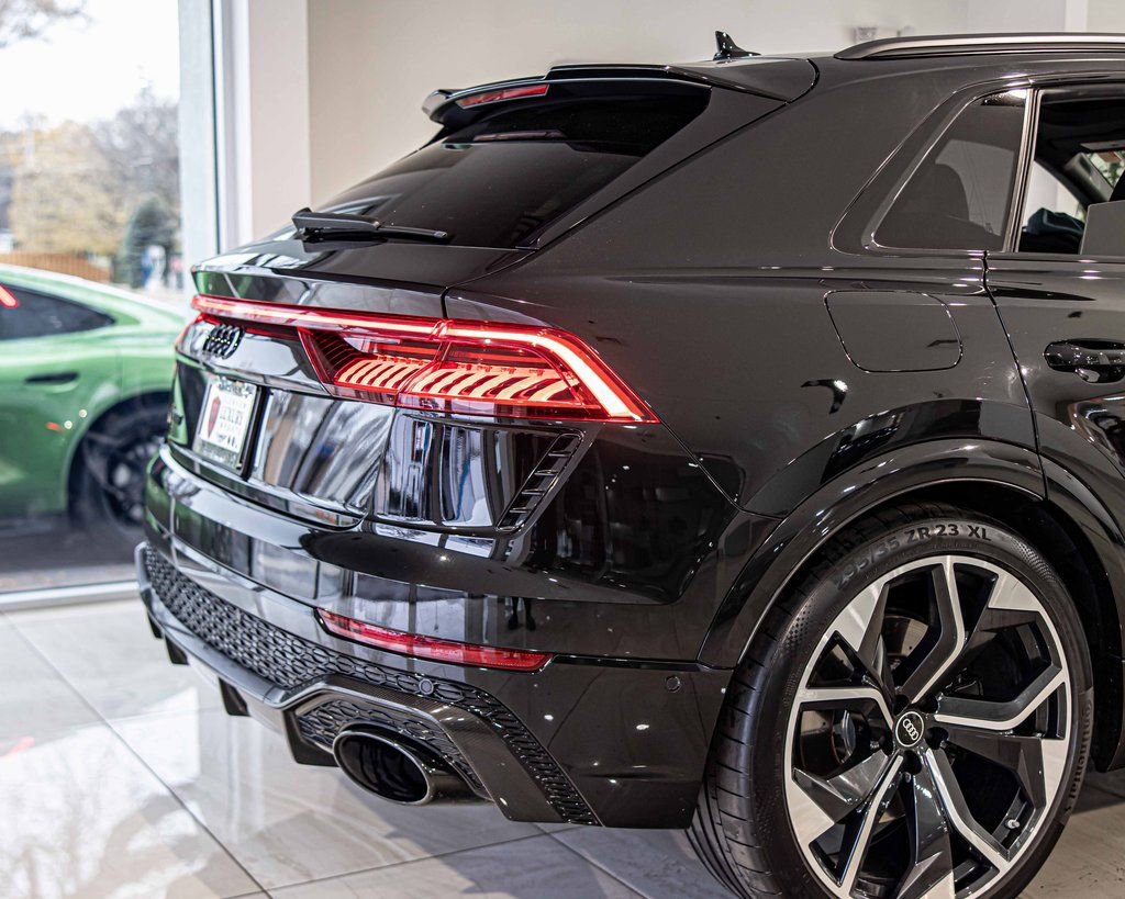 Used 2022 Audi RS Q8 w/ Carbon Optic Package image 13