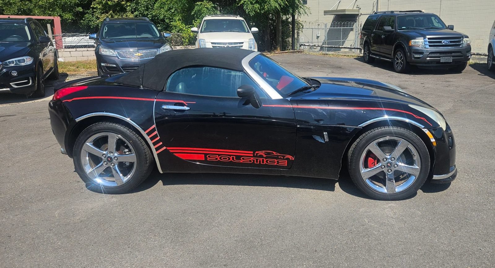 Used 2007 Pontiac Solstice GXP w/ Premium Package RWD image 2