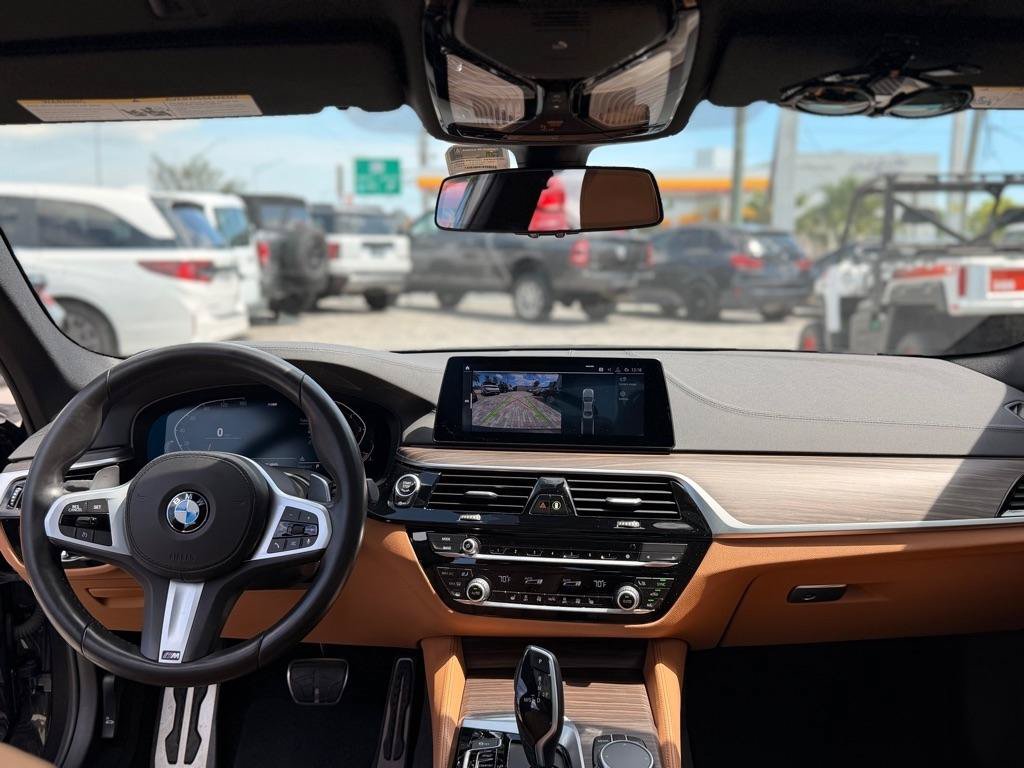 Used 2020 BMW 530i w/ M Sport Package RWD image 13