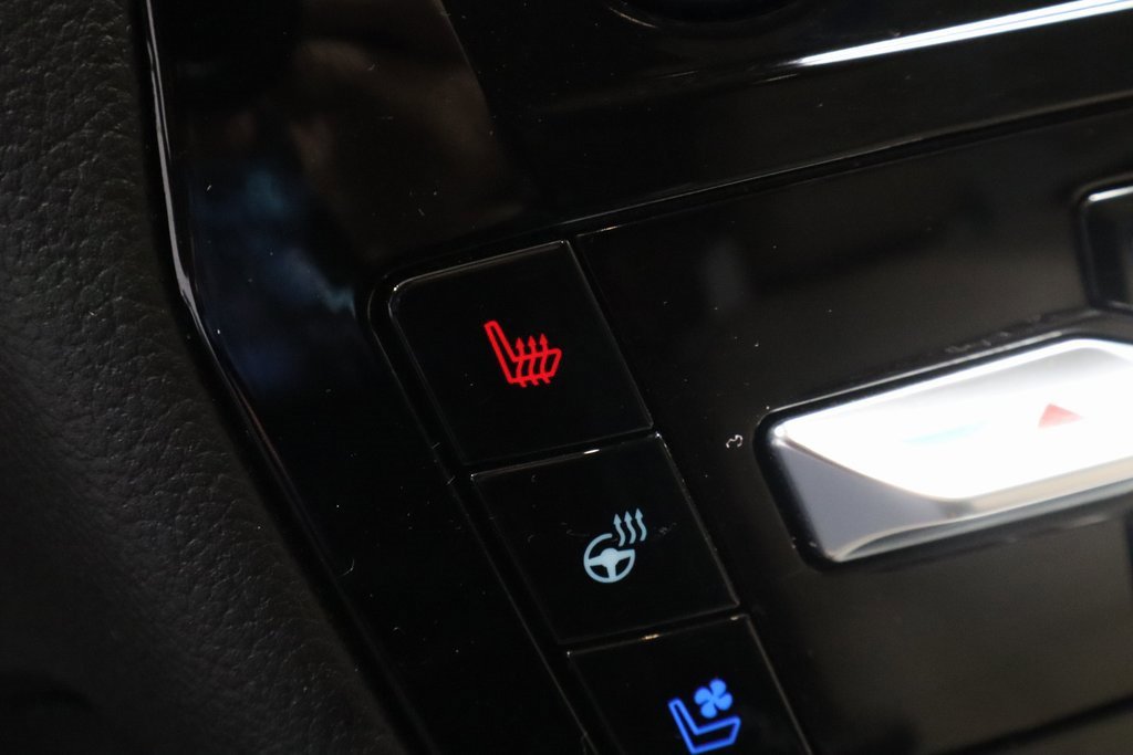 Certified 2022 Ford Explorer Limited w/ Hybrid Equipment Group 310A image 32