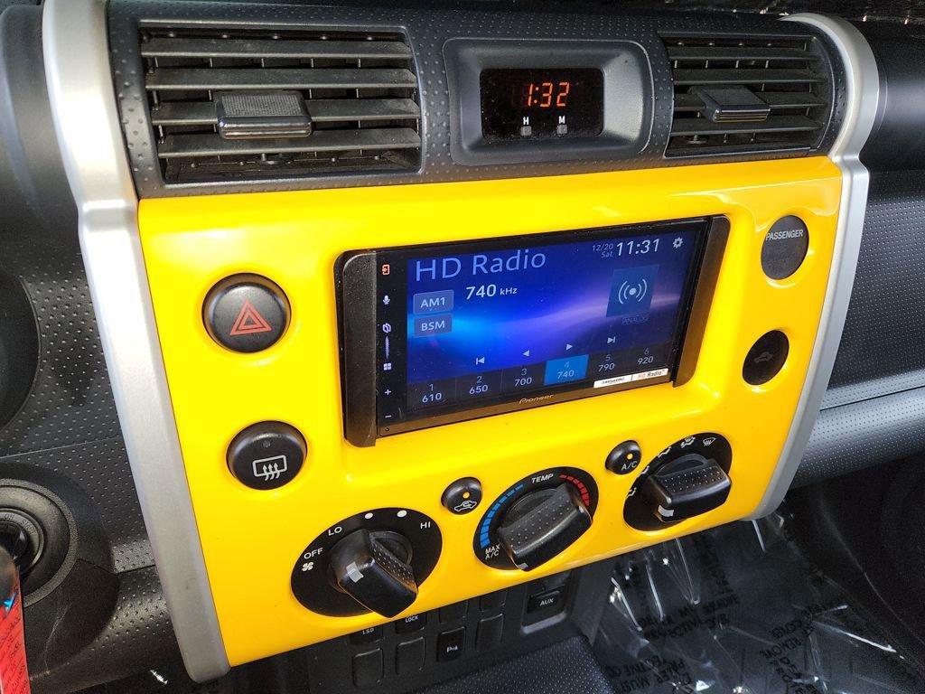 Used 2008 Toyota FJ Cruiser 2WD image 17