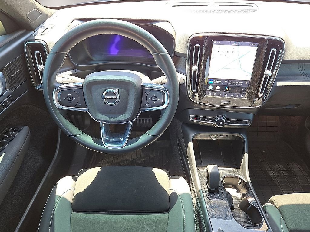 Used 2023 Volvo C40 P8 Recharge Ultimate AWD/4WD image 19