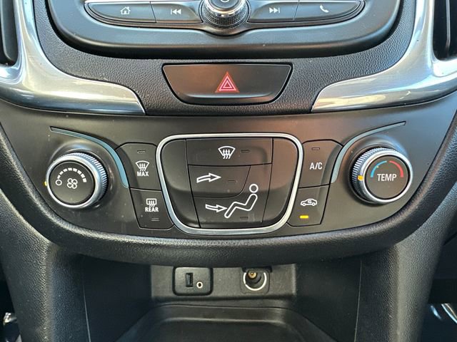 Used 2018 Chevrolet Equinox LT image 32