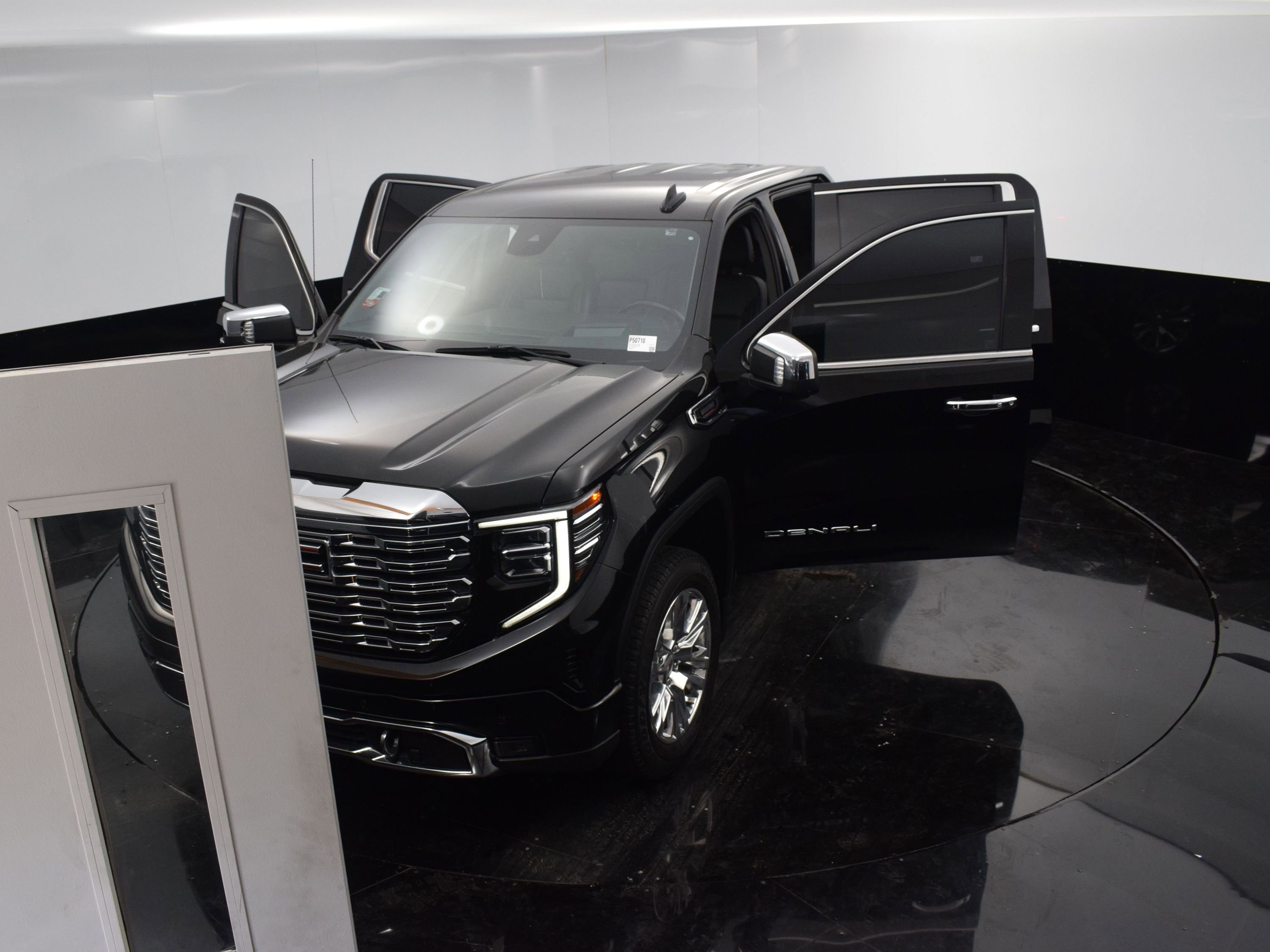 Used 2022 GMC Sierra 1500 Denali w/ Technology Package image 38
