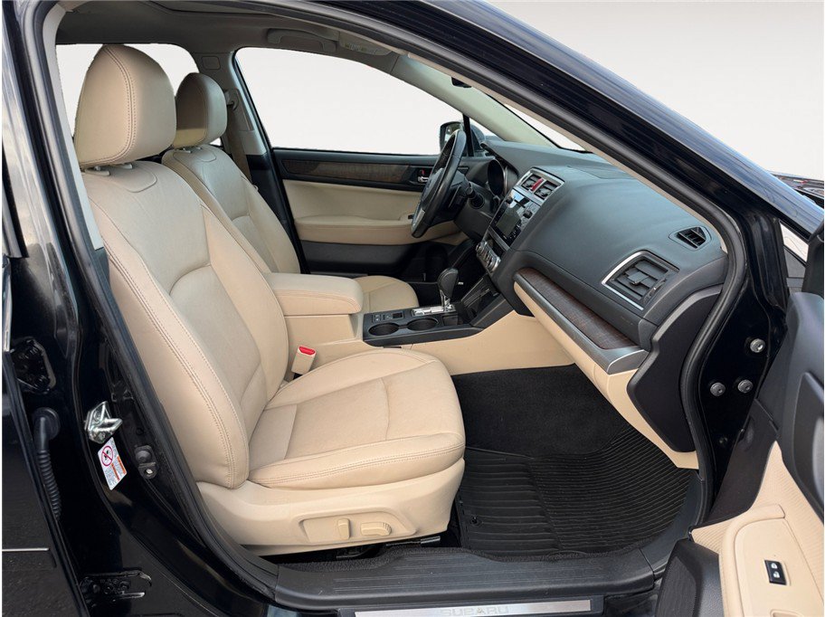 Used 2017 Subaru Outback 3.6R Limited AWD/4WD image 15