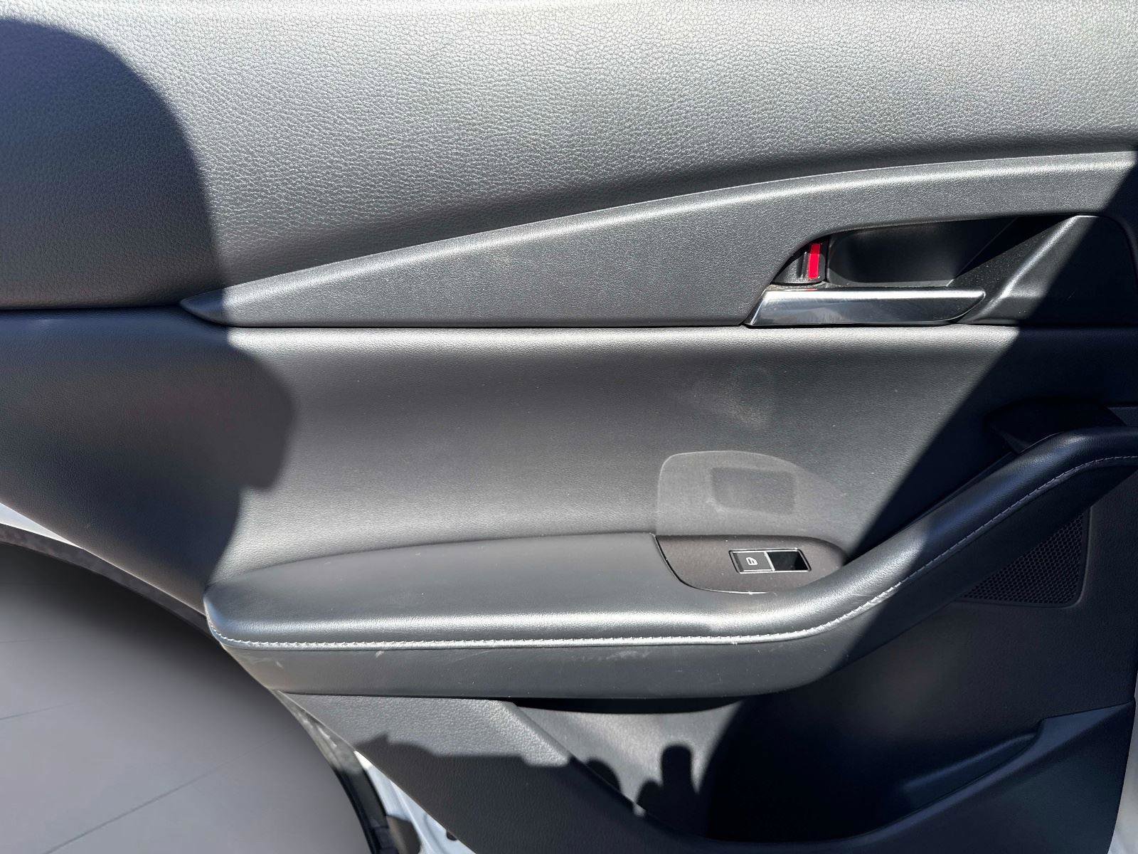 Certified 2025 MAZDA CX-30 AWD 2.5 S w/ Preferred Package image 12