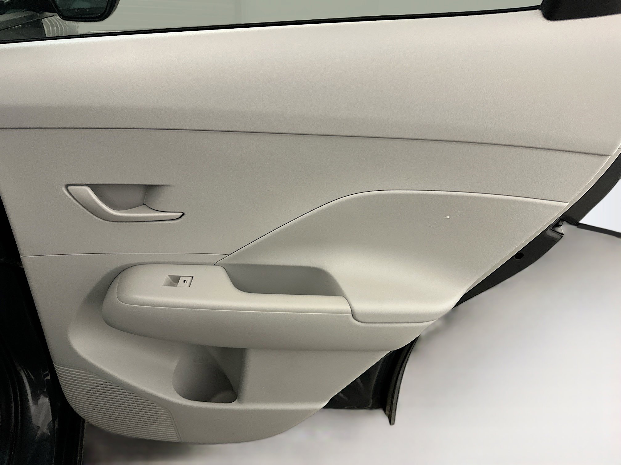 Used 2024 Hyundai Kona SEL image 30