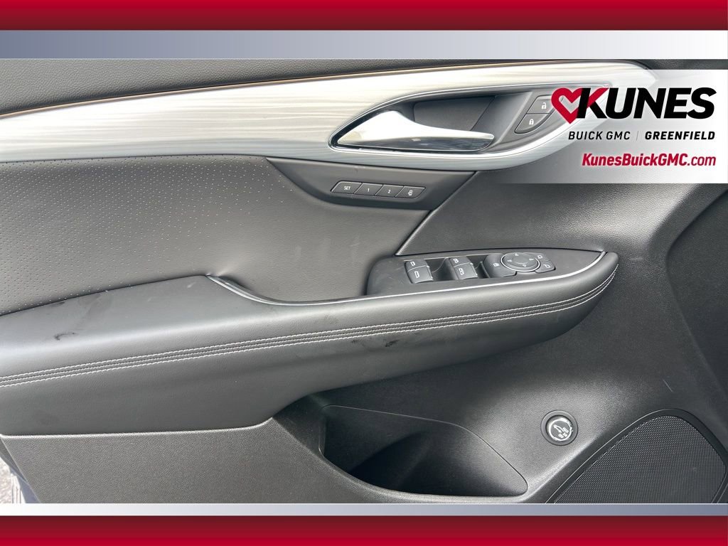 New 2026 Buick Envision Avenir image 22