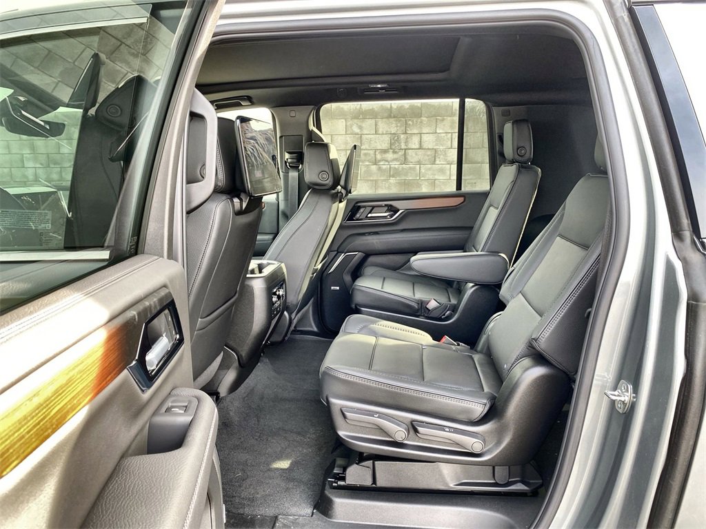 New 2026 GMC Yukon XL Denali w/ Advanced Technology Package image 35