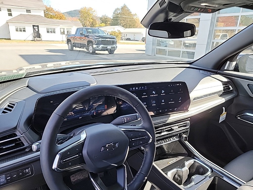 New 2026 Chevrolet Traverse LT w/ Midnight/Sport Edition image 9