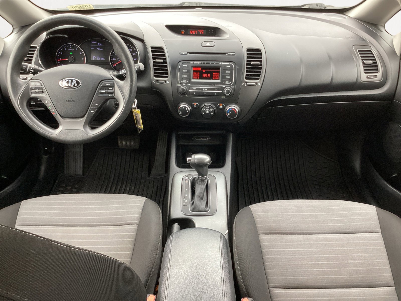 Used 2016 Kia Forte LX image 4