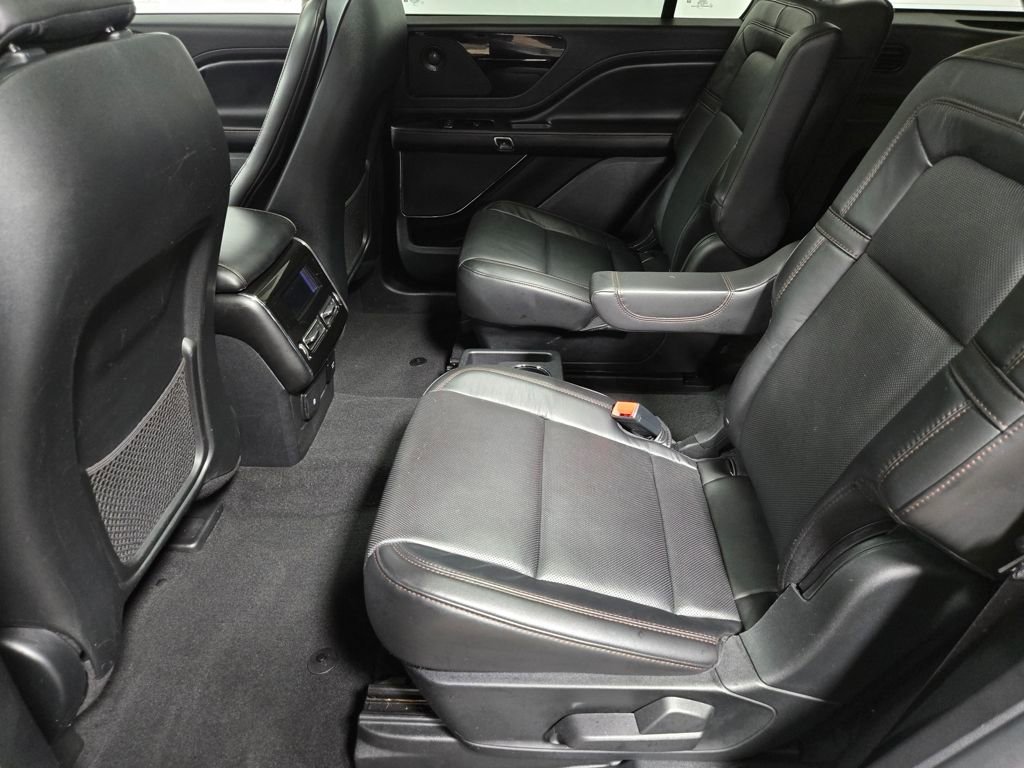 Used 2022 Lincoln Aviator Reserve w/ Equipment Group 201A image 34