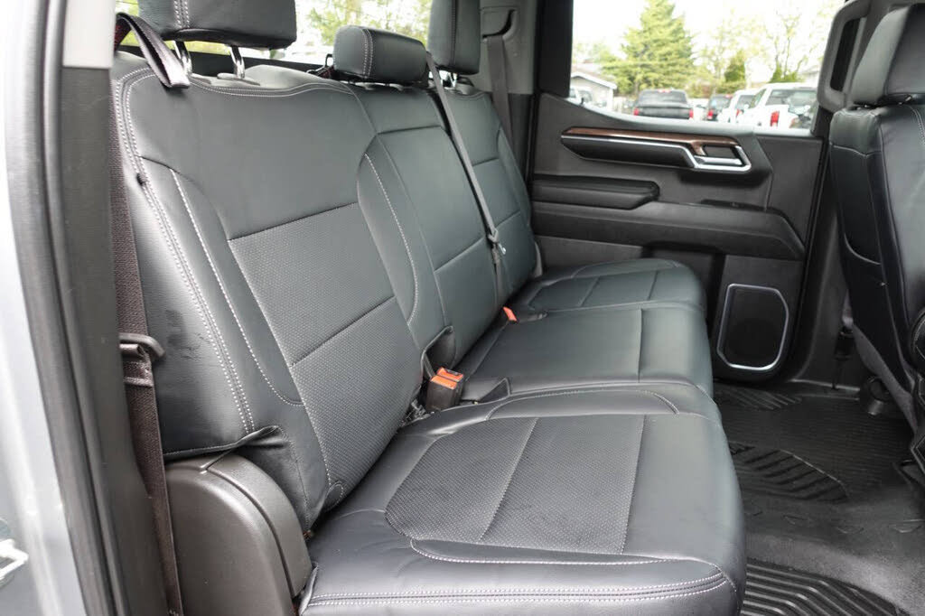 Used 2023 Chevrolet Silverado 1500 LT AWD/4WD image 31