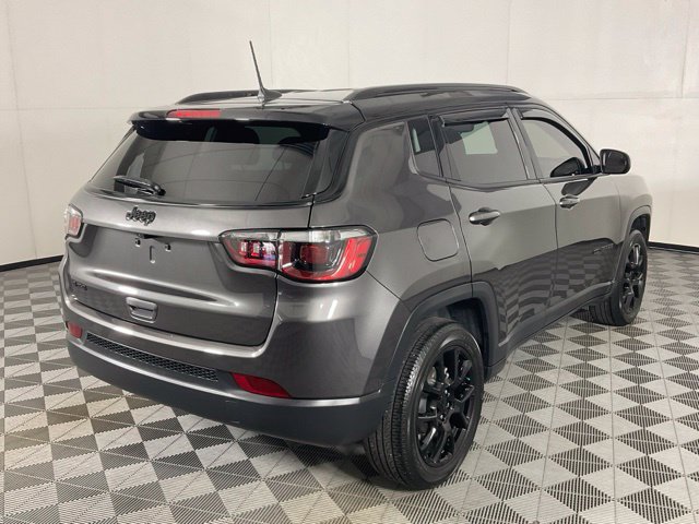 Used 2023 Jeep Compass Latitude AWD/4WD image 8