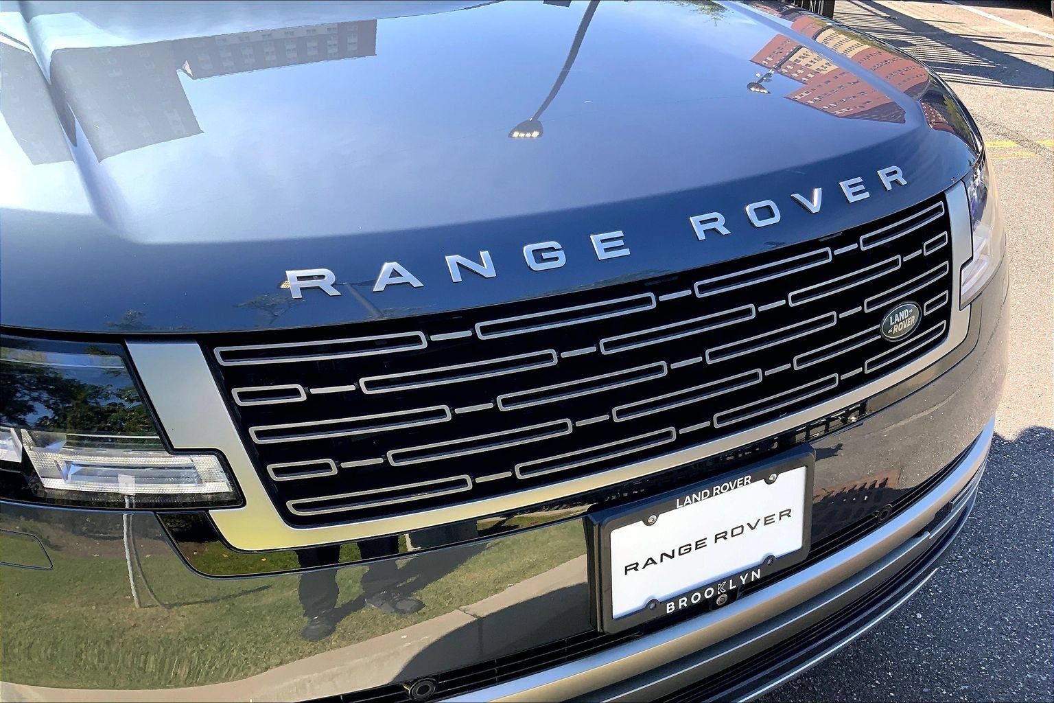 Certified 2024 Land Rover Range Rover SE AWD/4WD image 30