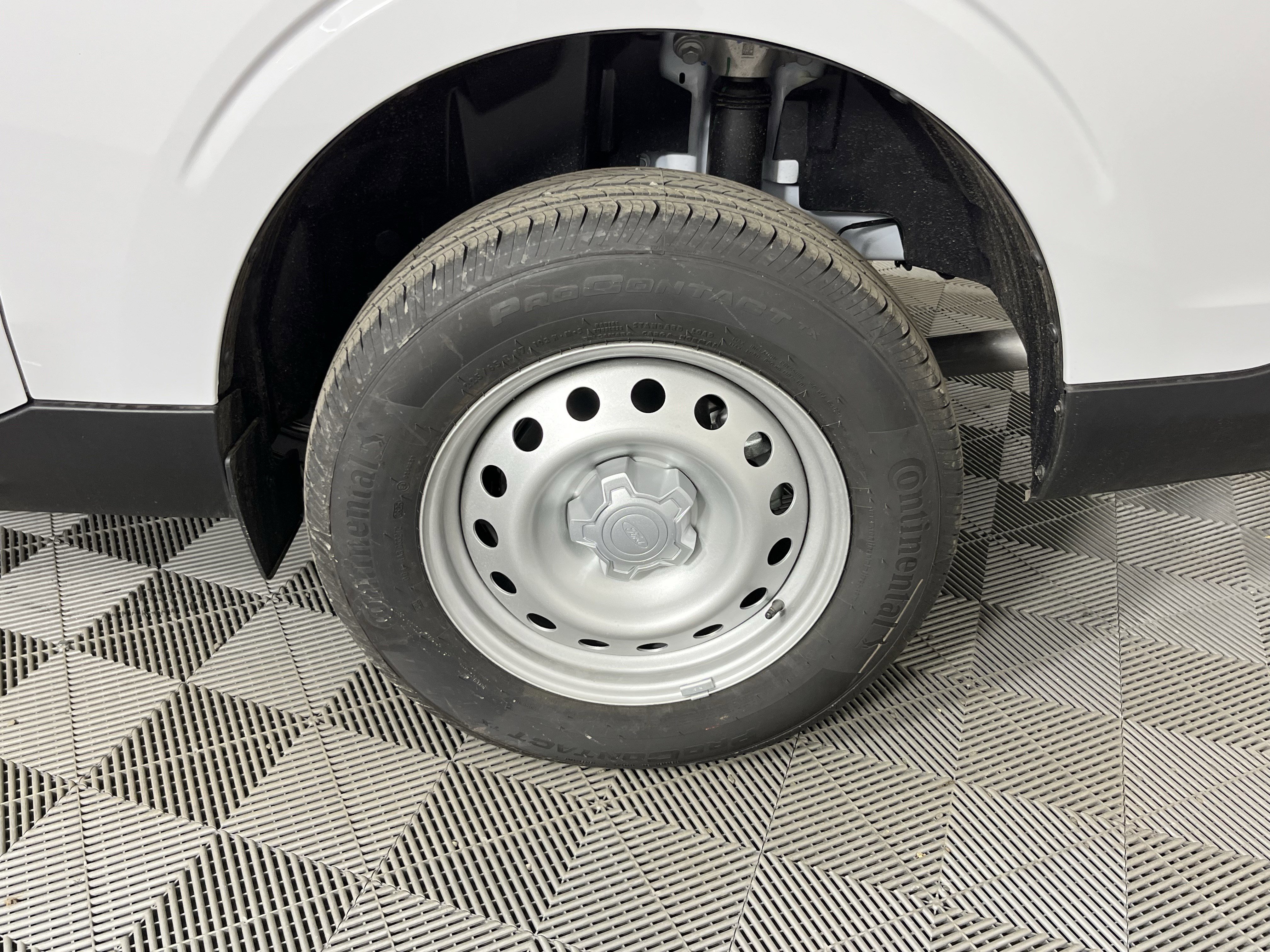 New 2025 Ford Maverick XL w/ Equipment Group 101A image 20