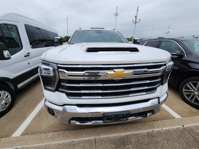 Used 2024 Chevrolet Silverado 2500 LTZ w/ LTZ Texas Edition AWD/4WD video 2