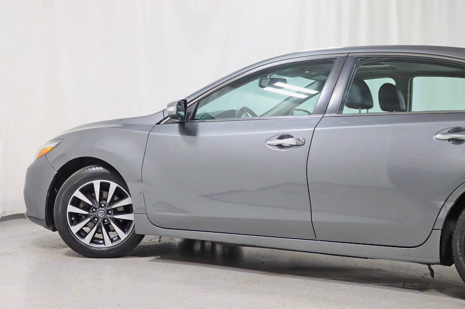 Used 2017 Nissan Altima 2.5 SL w/ Moonroof Package image 11