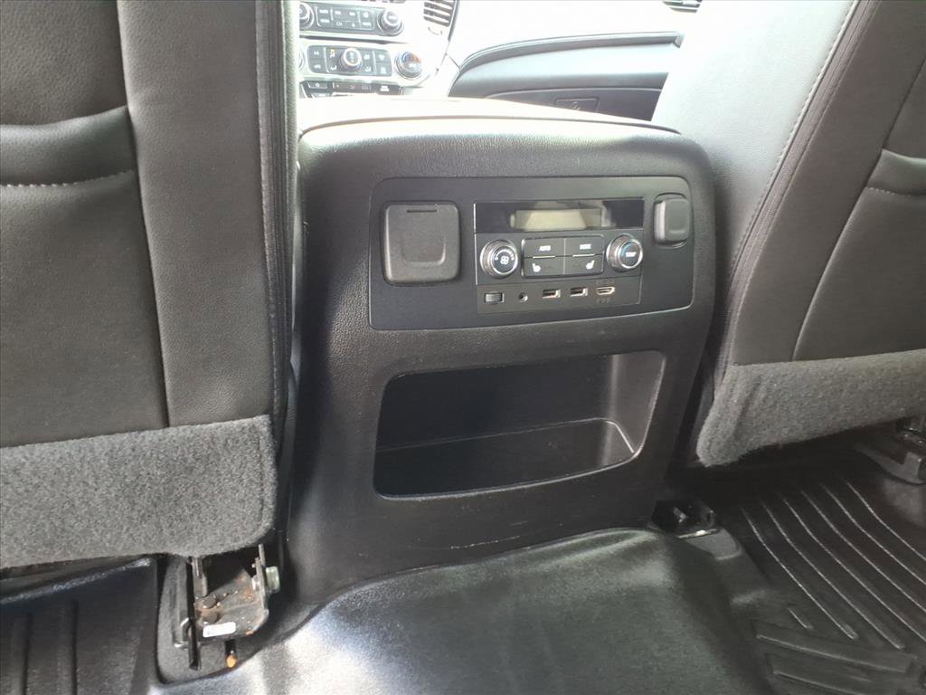 Used 2019 Chevrolet Suburban Premier AWD/4WD image 27