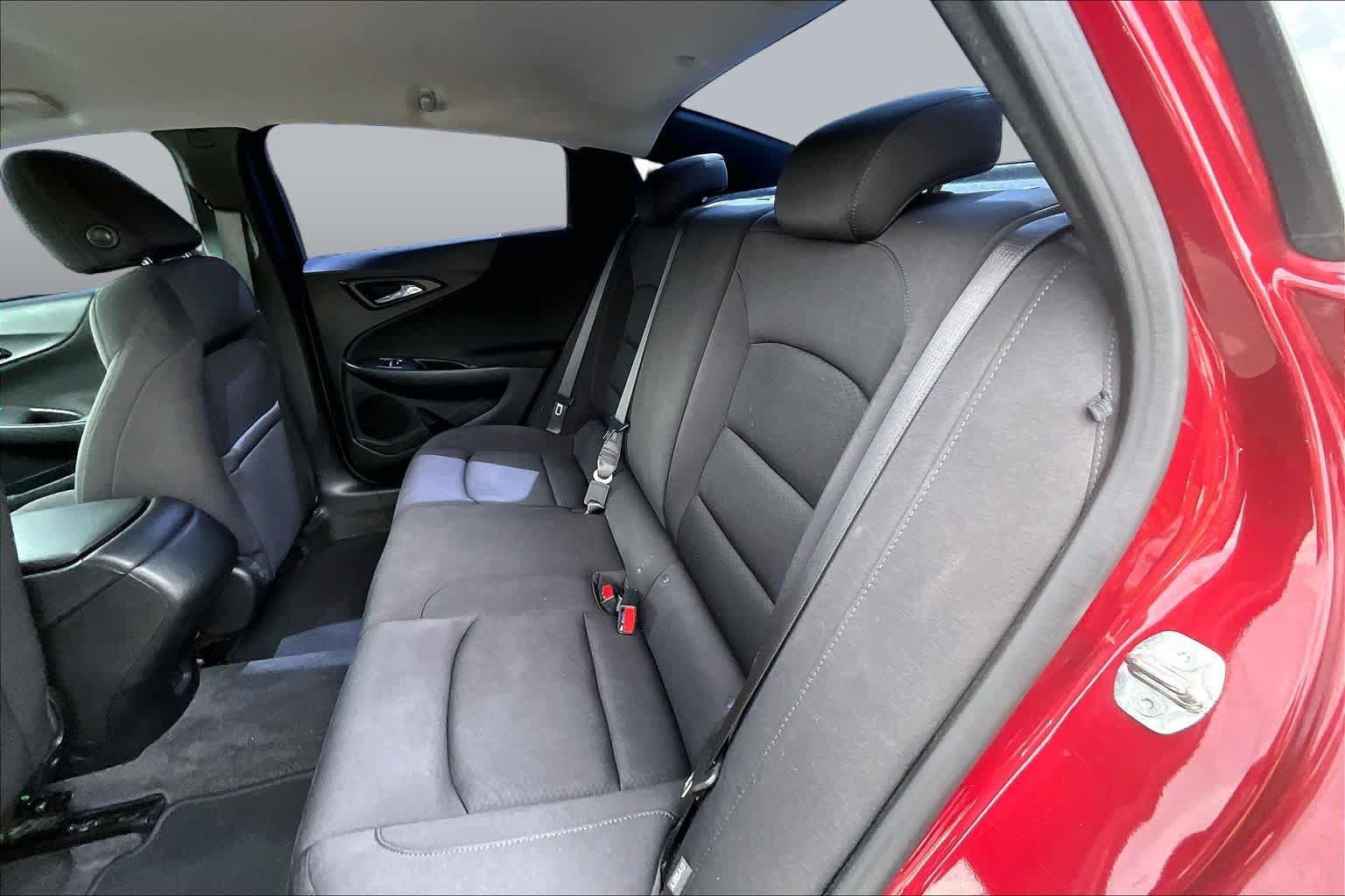 Used 2020 Chevrolet Malibu RS FWD image 21