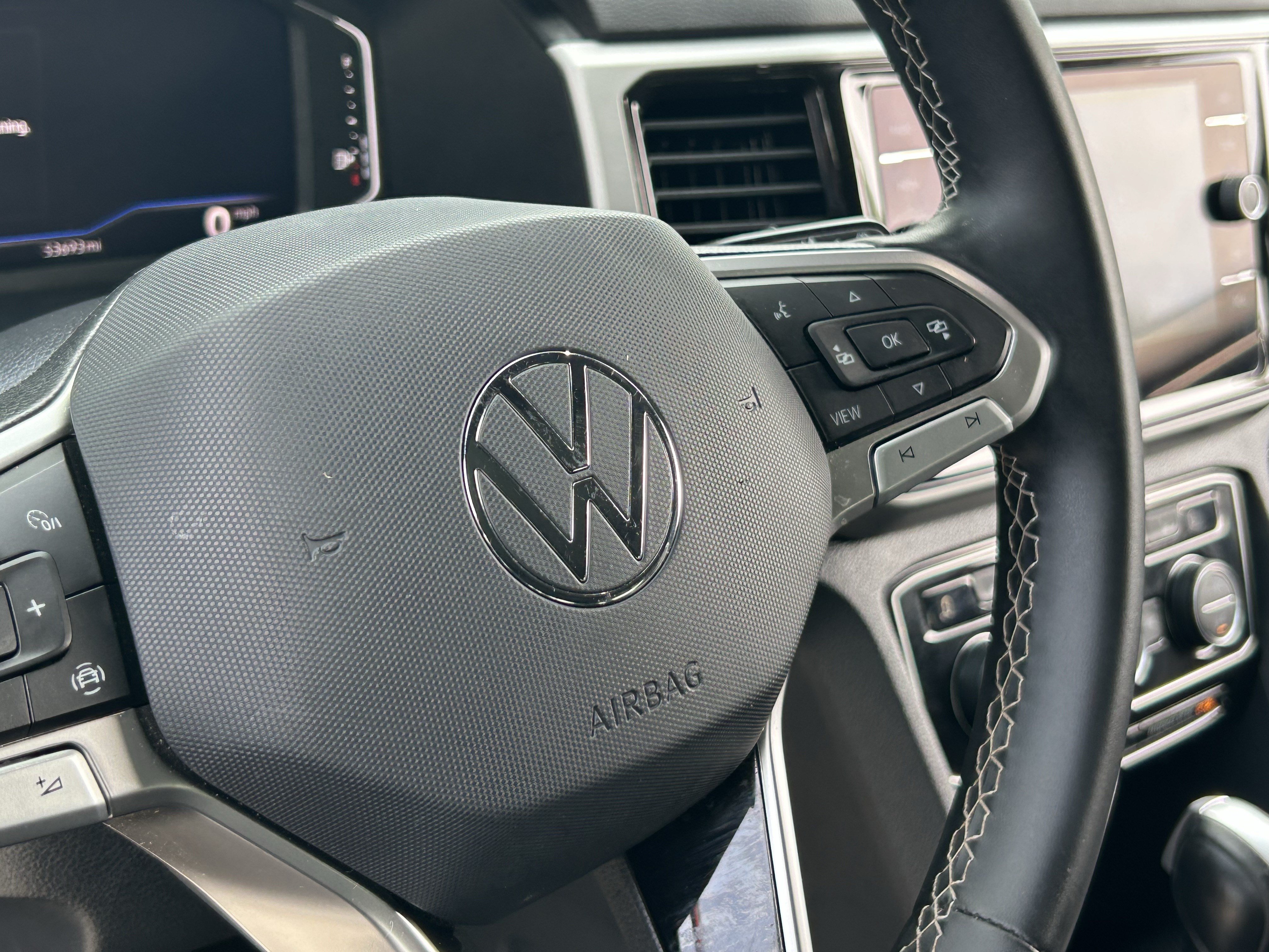 Used 2023 Volkswagen Atlas Cross Sport SE w/ Panoramic Sunroof Package FWD image 29