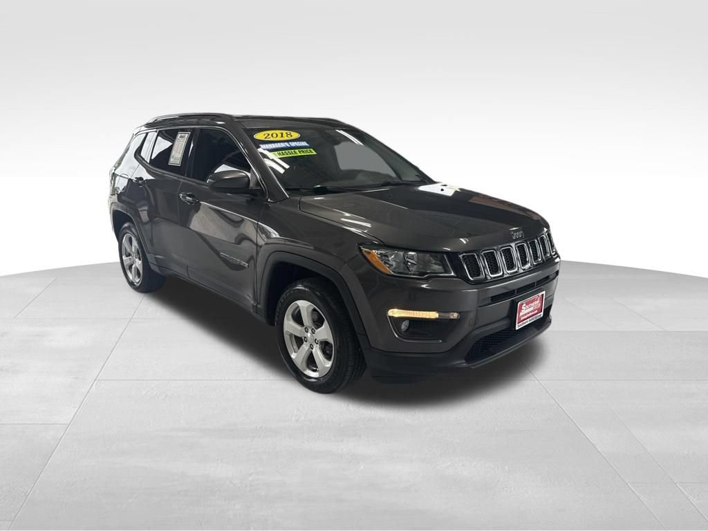 Used 2018 Jeep Compass Latitude w/ Popular Equipment Group AWD/4WD image 8