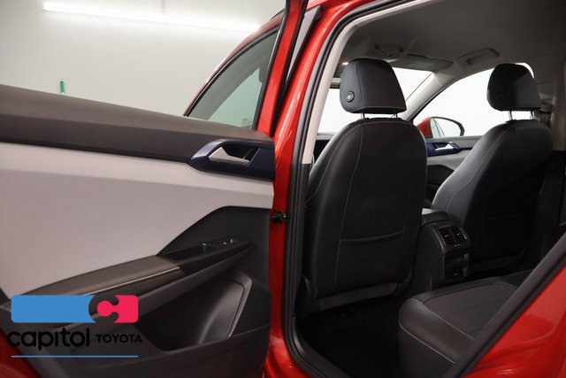 Used 2024 Volkswagen Taos SE AWD/4WD image 29