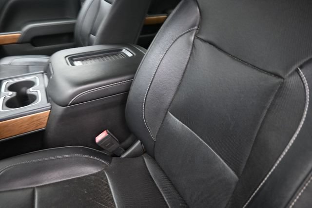 Used 2018 Chevrolet Silverado 1500 LTZ w/ Sport Package AWD/4WD image 17
