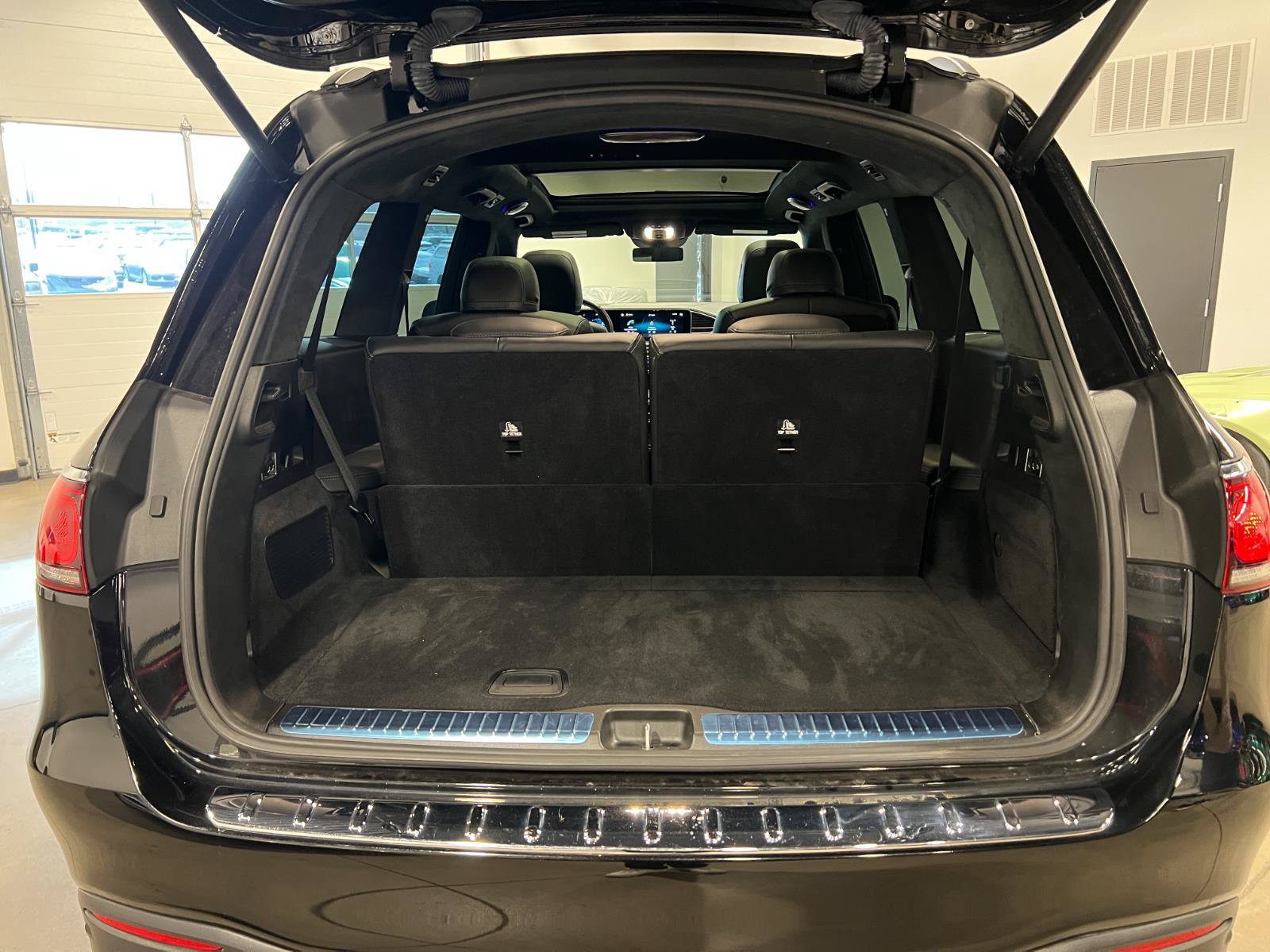 Used 2023 Mercedes-Benz GLS 63 AMG 4MATIC image 40