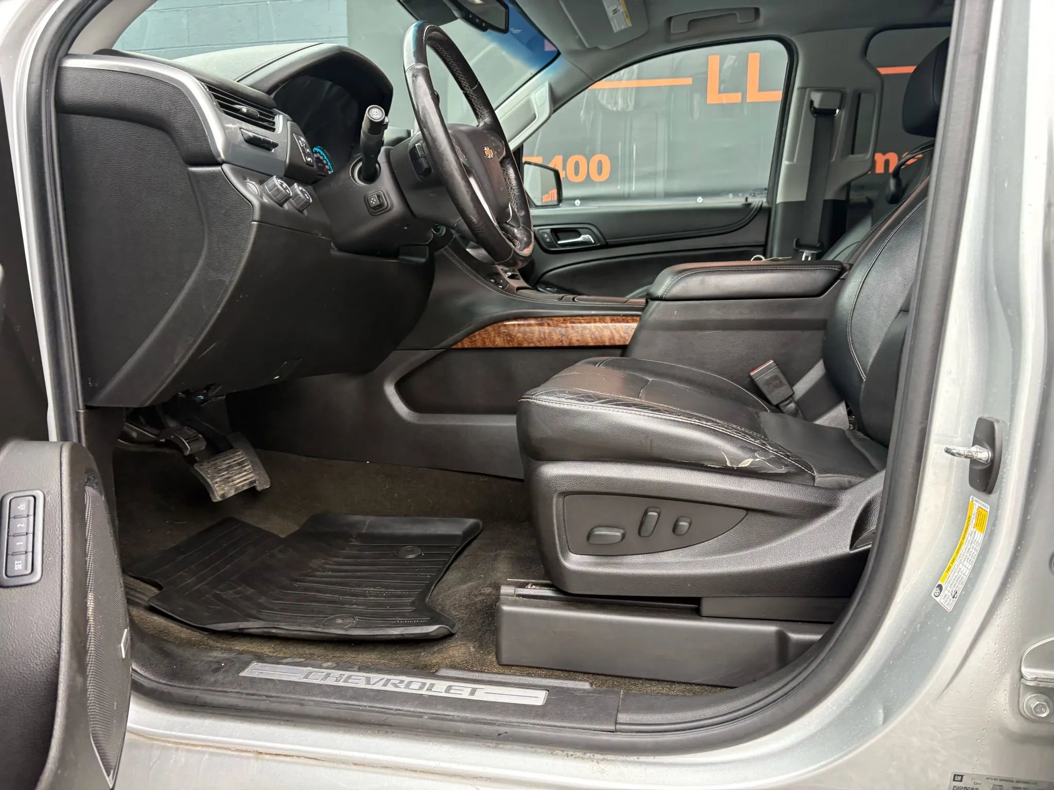 Used 2018 Chevrolet Tahoe Premier AWD/4WD image 7