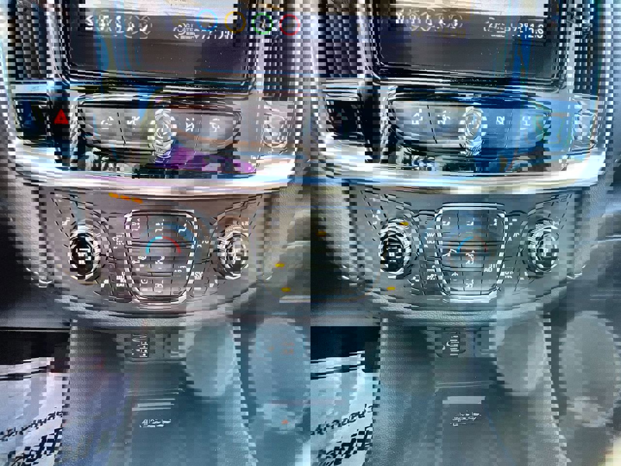 Used 2024 Chevrolet Traverse Premier w/ Redline Edition image 18