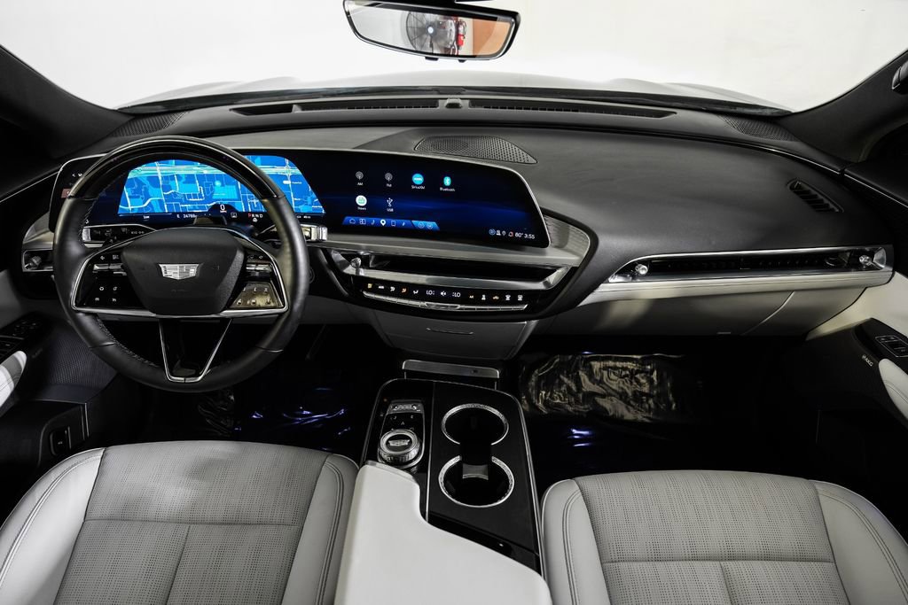 Used 2023 Cadillac Lyriq 2WD image 11