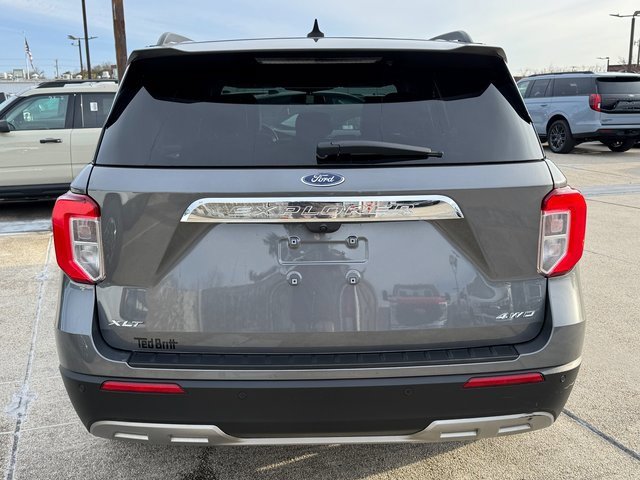 Used 2023 Ford Explorer XLT w/ Equipment Group 202A image 9