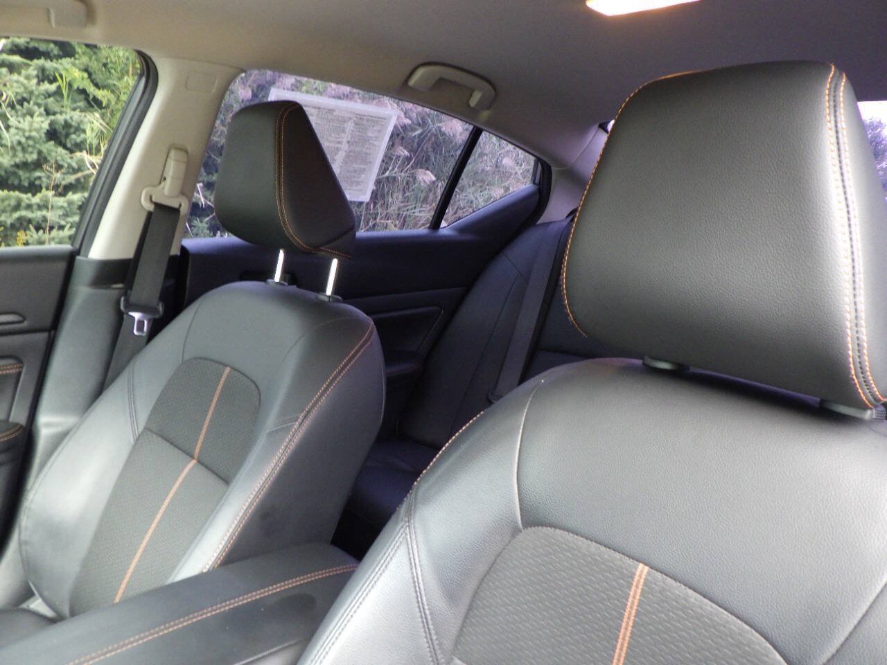 Used 2019 Nissan Altima 2.5 SR FWD image 11