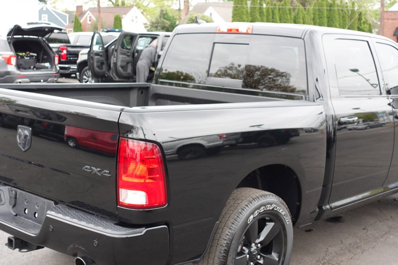 Used 2023 RAM 1500 Classic SLT w/ Electronics Convenience Group AWD/4WD image 11