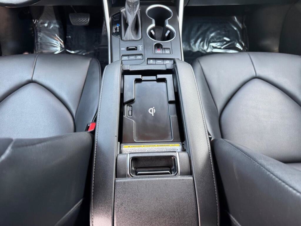 Certified 2020 Toyota Highlander XLE AWD/4WD image 15