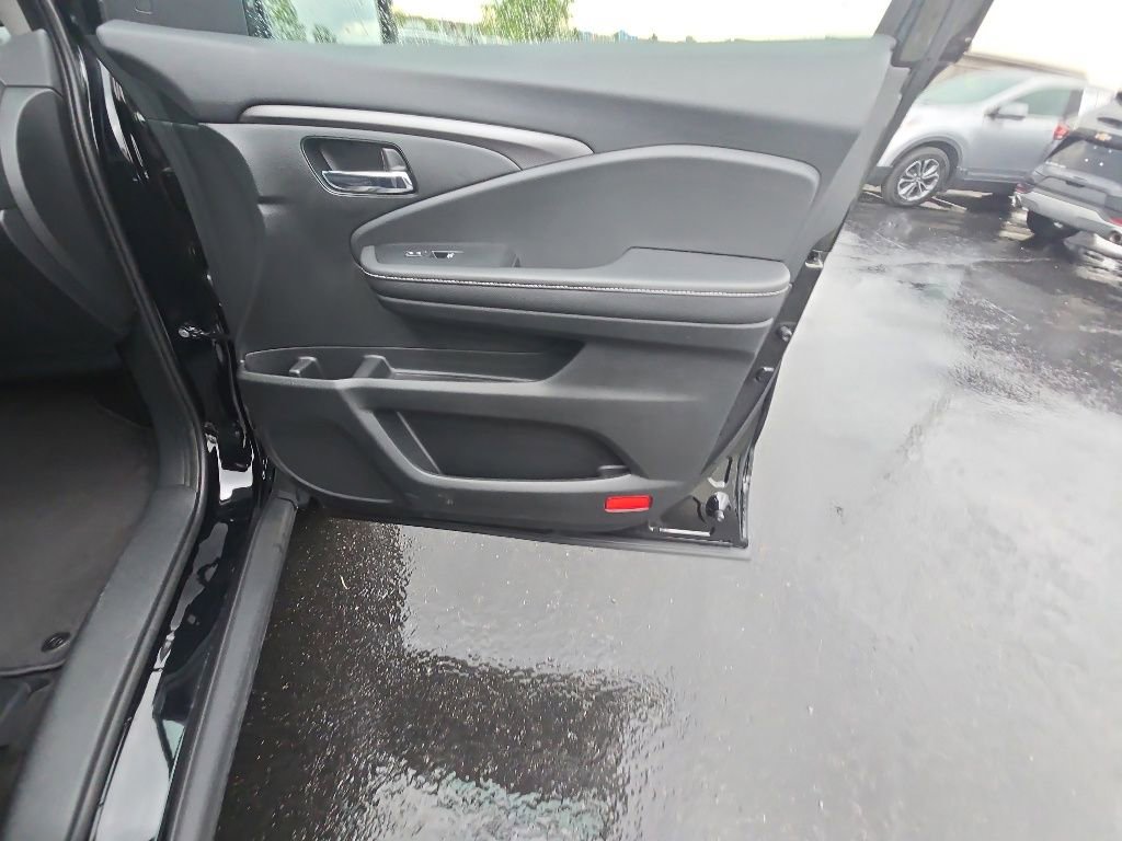 Certified 2024 Honda Ridgeline Sport image 29