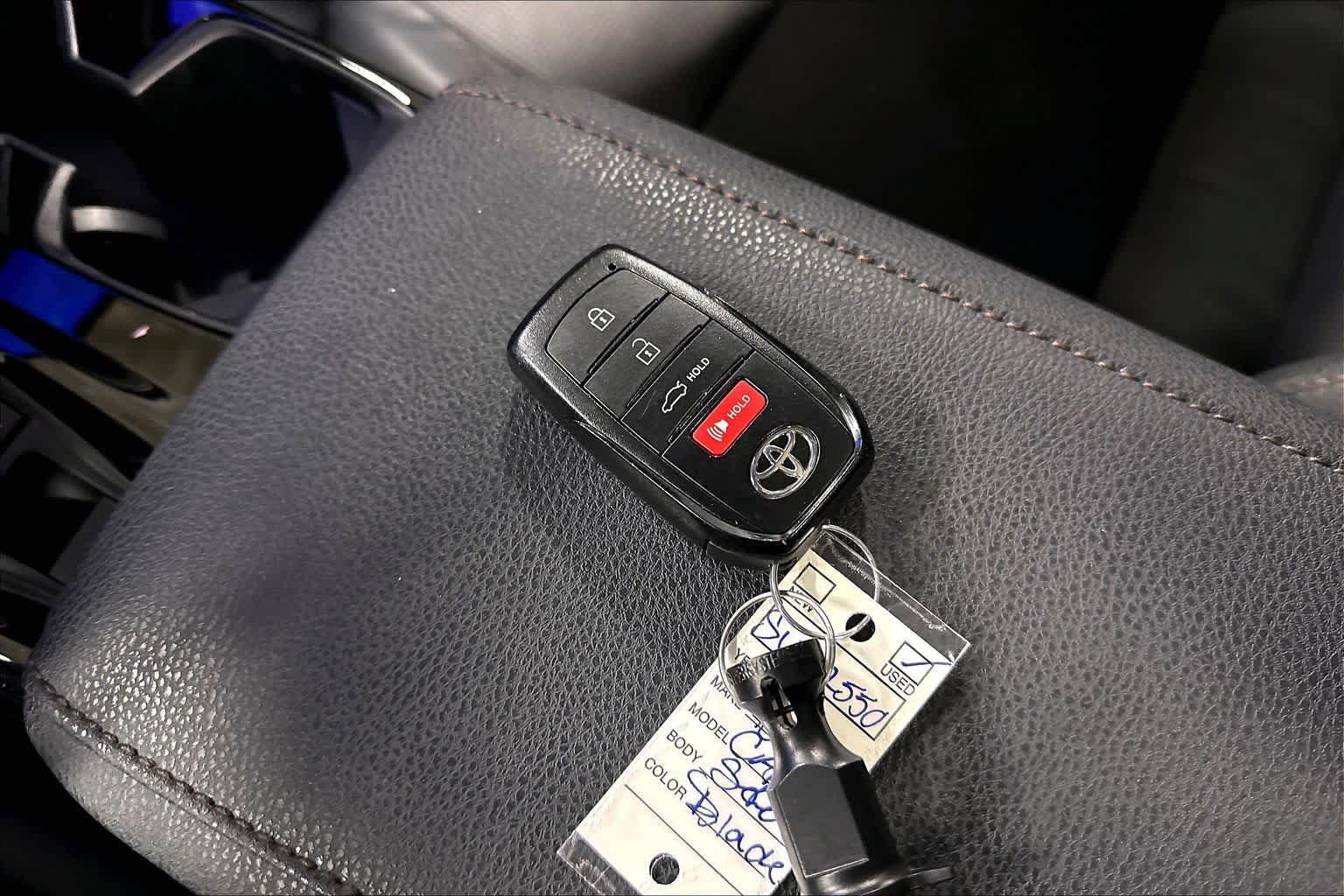 Used 2025 Toyota Camry XLE w/ Premium Package AWD/4WD image 15