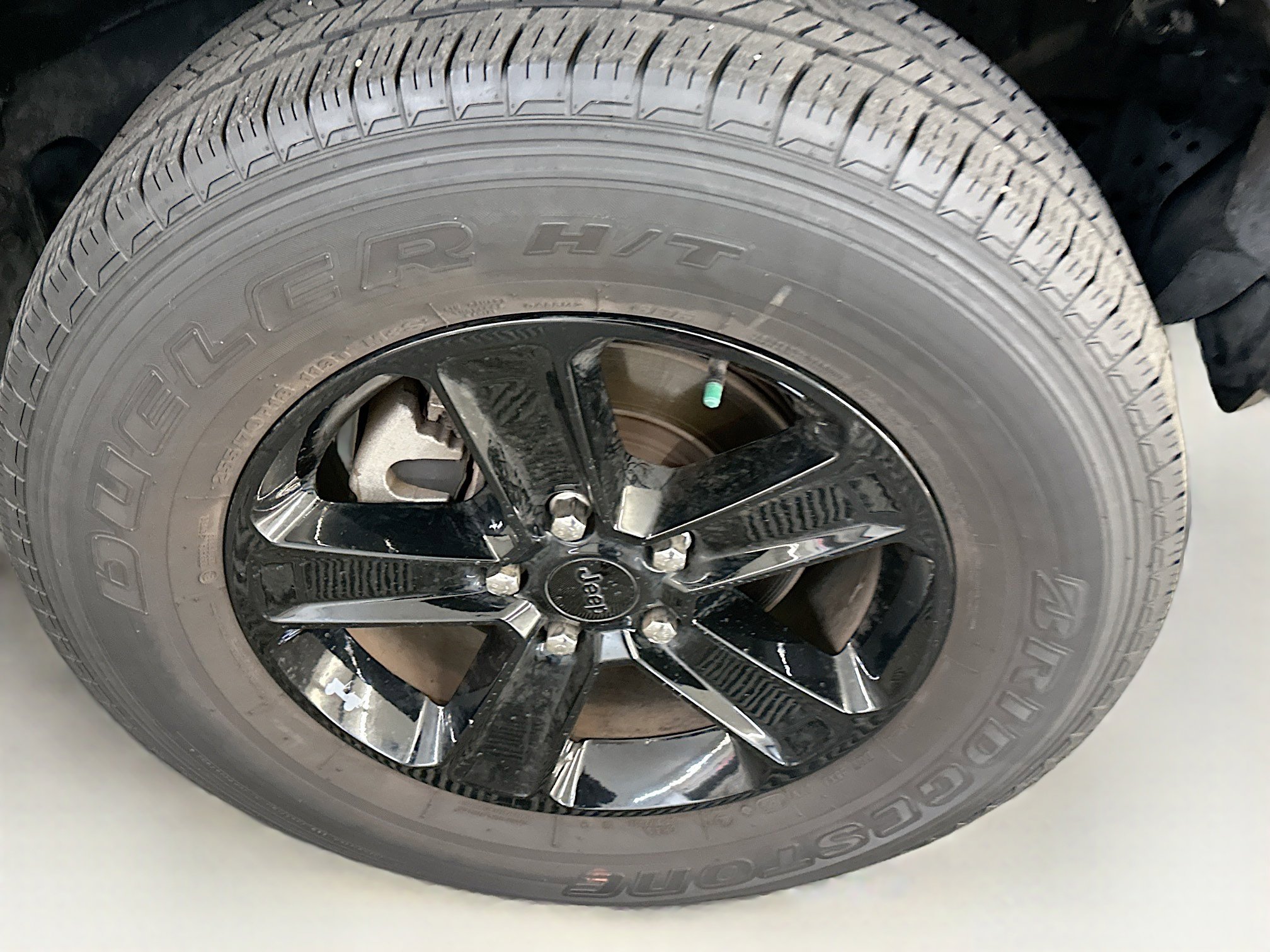 Used 2023 Jeep Wrangler Unlimited Sport image 11