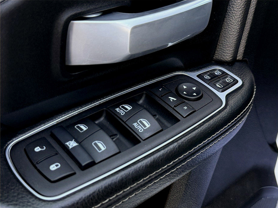Used 2024 RAM 2500 Big Horn image 13