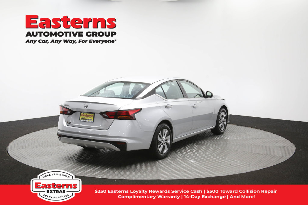 Used 2024 Nissan Altima 2.5 S FWD image 41