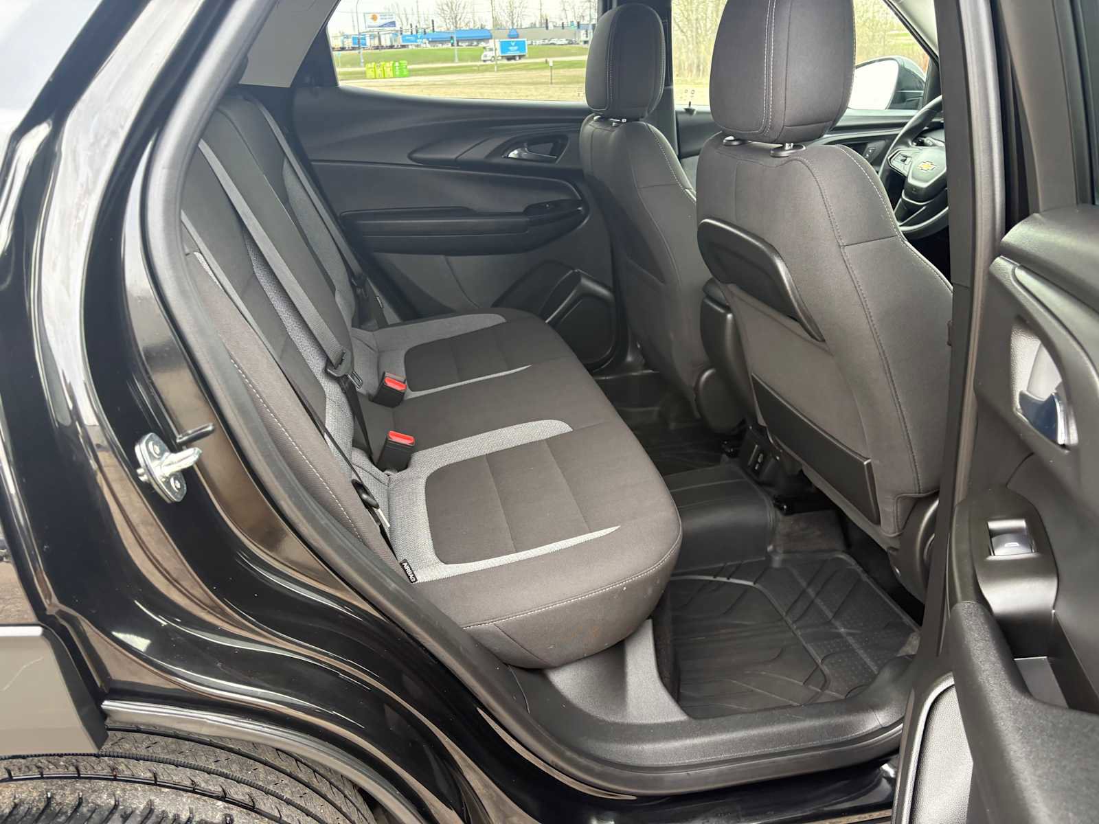 Used 2023 Chevrolet TrailBlazer LT w/ Convenience Package AWD/4WD image 11