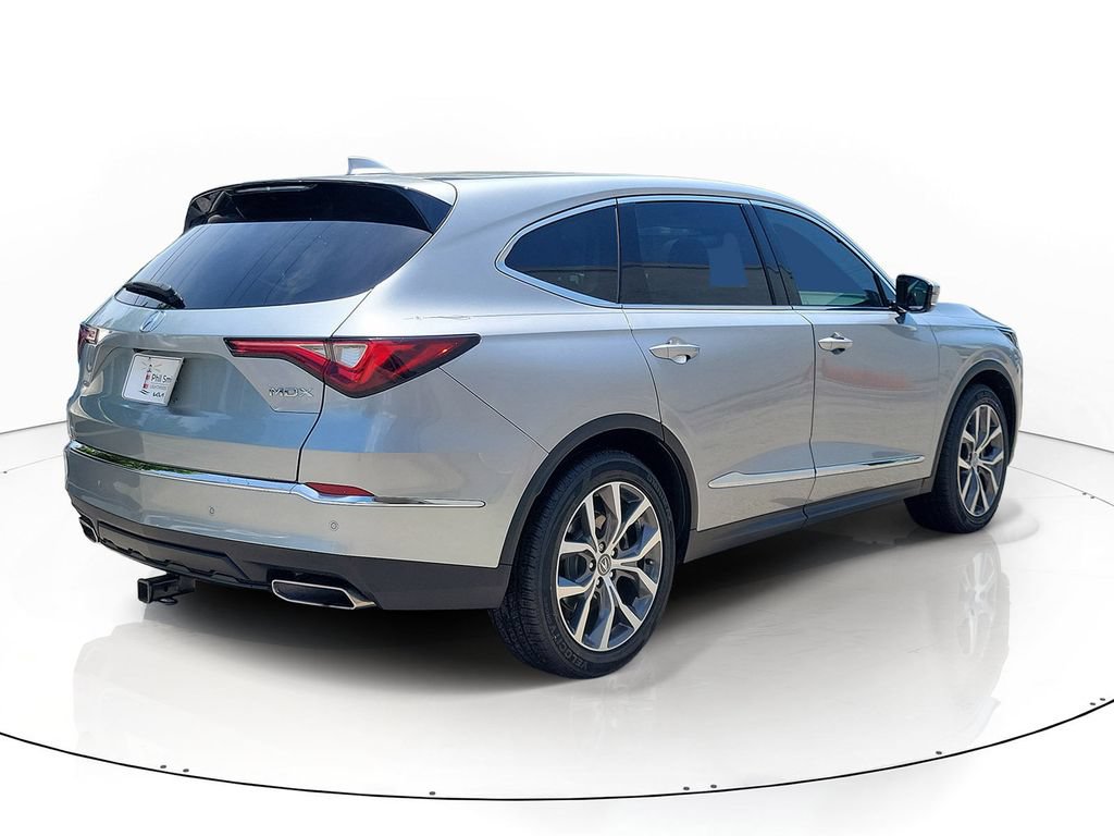 Used 2024 Acura MDX w/ Technology Package FWD image 4