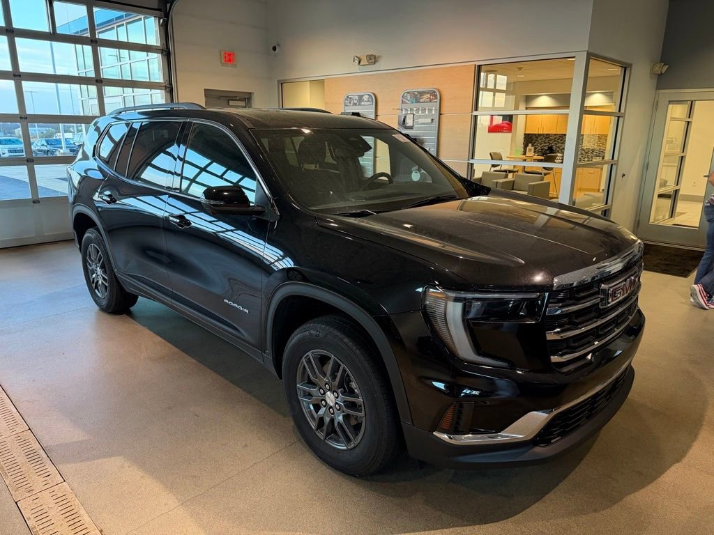 Used 2025 GMC Acadia Elevation image 2